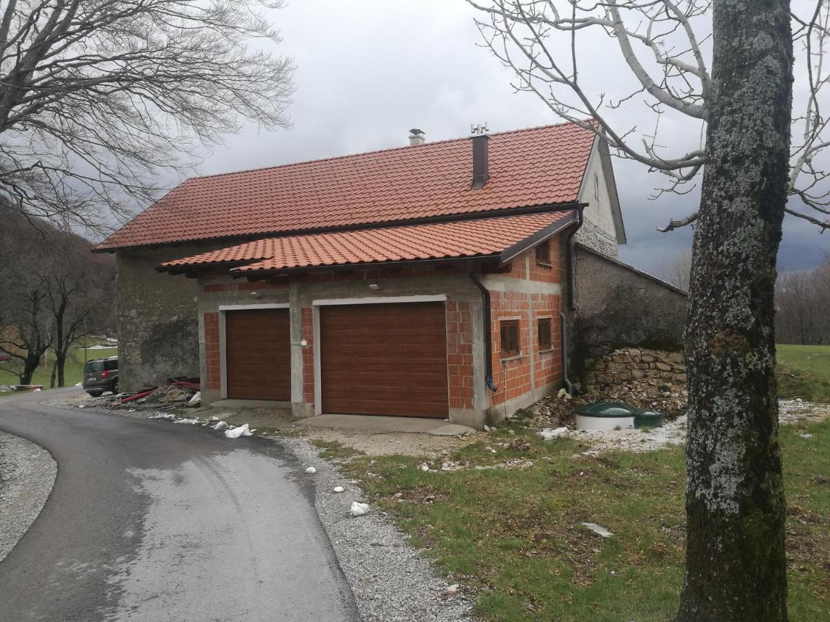 Appartamento Apartma Burjuca Ajdovščina Esterno foto